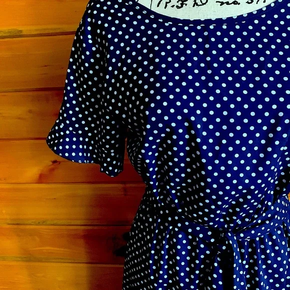 NWOT Navy and White Polka Dot High Low Midi Dress Size Med. - Picture 3 of 8